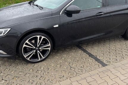 Opel Insignia 126.000 km 11.050 &euro; Welver 59514
