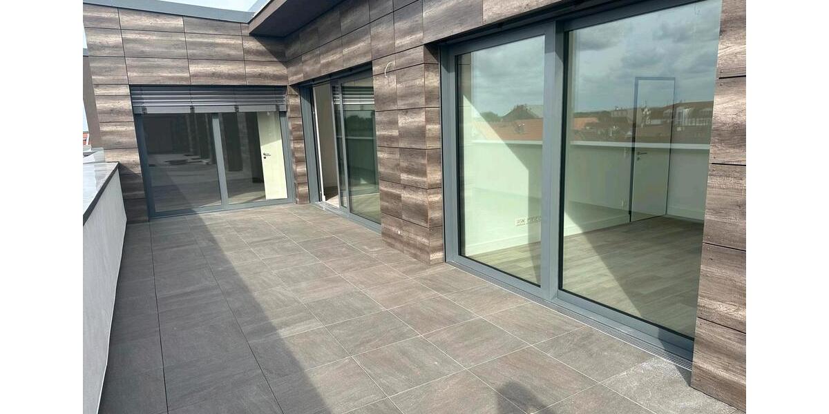 Tolle Penthouse Wohnung zu vermieten 3 zimmer