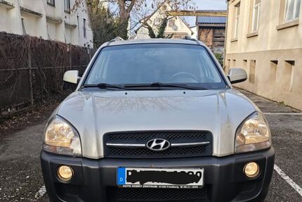 Hyundai TUCSON 99.200 km 4.990 &euro; Stuttgart 70195