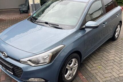Hyundai i20 98.000 km 9.690 € Dresden 01139