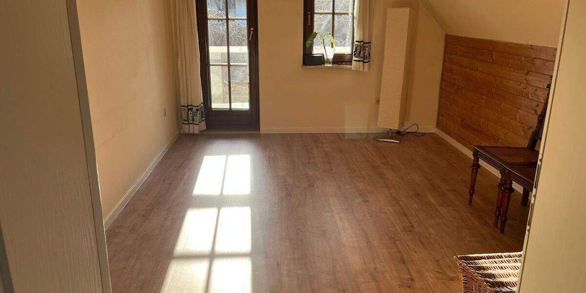 Einfamilienhaus Lawitz - 9 Zimmer, 304 m&sup2;, 365.000&euro; | Angebot:24180669