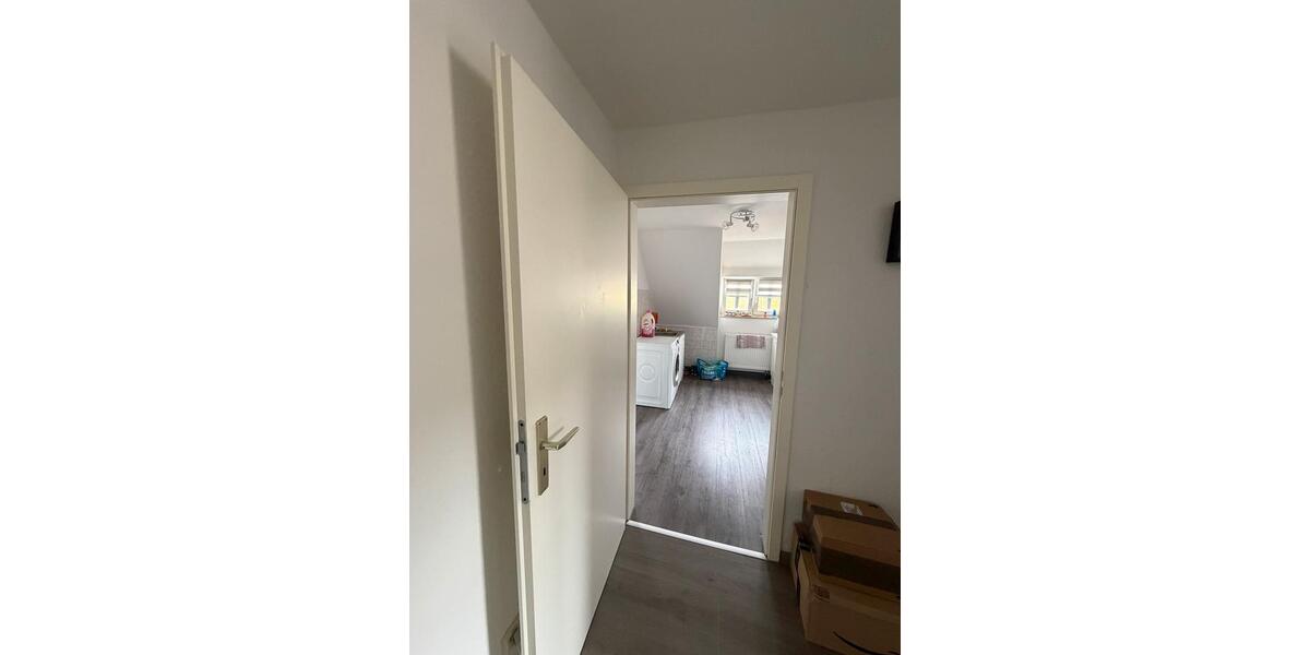 Dachgeschoßwohnung Sontra - 2 Zimmer, 34 m&sup2;, 220&euro; | Angebot:26318575