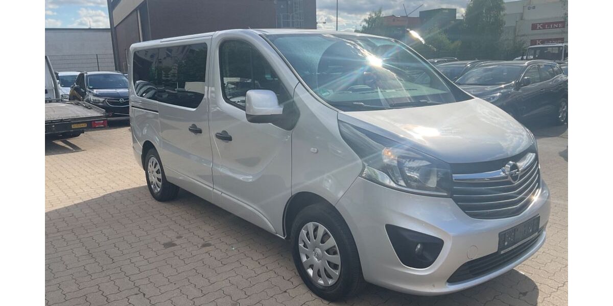 Opel Vivaro 217.000 km 9.990 &euro; Hamburg 21107