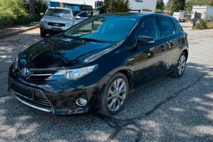 Toyota Auris 124.770 km 9.999 &euro; Barsbüttel 22885