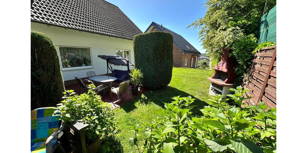 Einfamilienhaus Waldbröl - 6 Zimmer, 126 m&sup2;, 1.500&euro; | Angebot:26229000