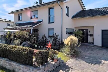 Elegenates Einfamilienhaus mit Garage in Deggendorf Fischerdorf 4 zimmer