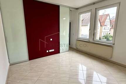 Wohnung zum Kaufen in Stuttgart Feuerbach 379.000 € 82.26 m²