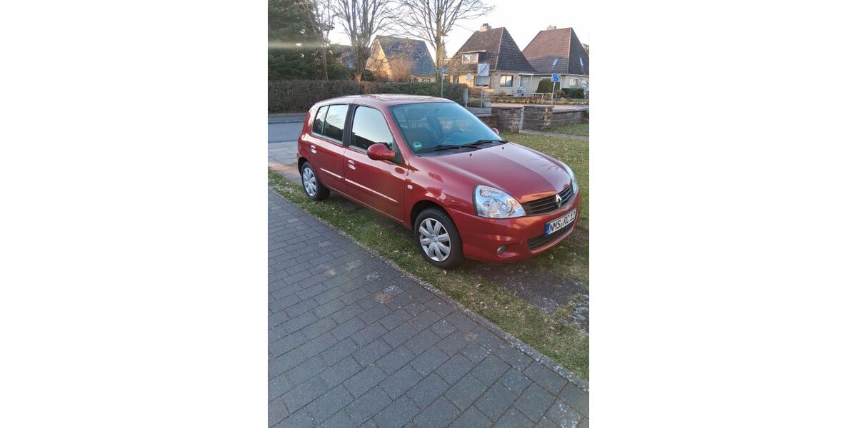 Renault Clio 149.999 km 2.700 &euro; Neumünster 24536