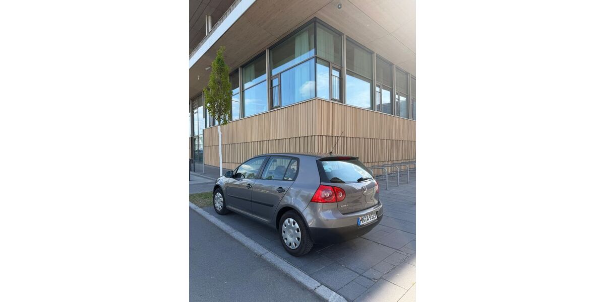 VW Golf 151.500 km 2.900 &euro; Heilbronn 74076