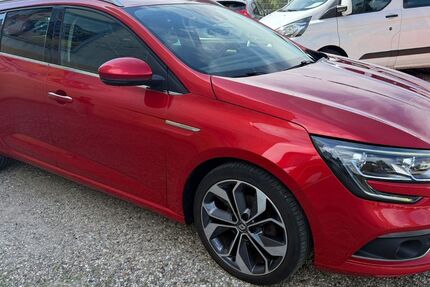 Renault Megane 61.545 km 9.900 &euro; Wesel 46485