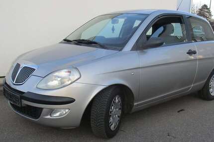 Lancia Ypsilon 128.000 km 1.900 &euro; Esslingen 73734