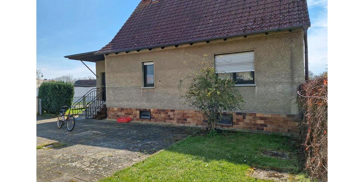 Einfamilienhaus Zörbig - 3 Zimmer, 95 m&sup2;, 250.000&euro; | Angebot:26222710
