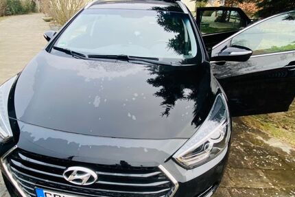 Hyundai i40 210.000 km 5.700 &euro; Grimma 04688