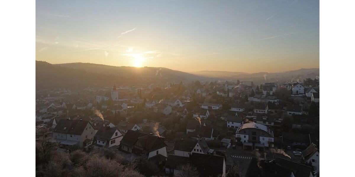 Attraktive Terrassenwohnung mit Panoramablick und Aufzug - in Herborns schönster Wohnlage 2 zimmer