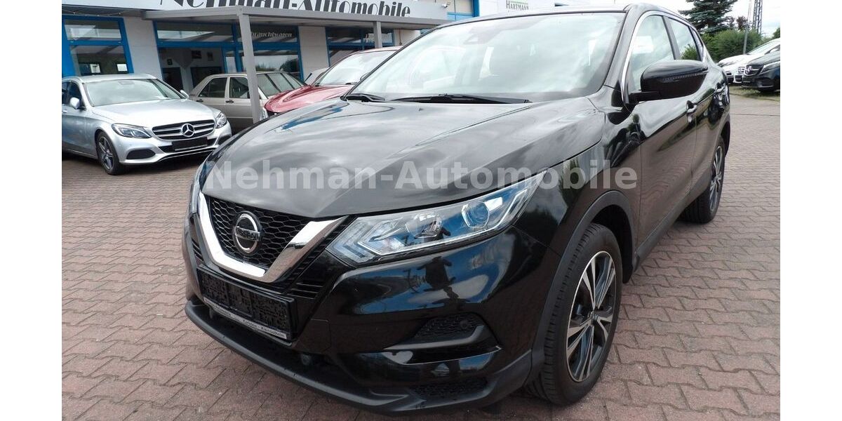 Nissan Qashqai 59.800 km 12.990 &euro; Karlstein 63791
