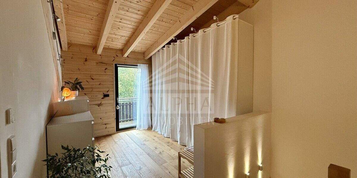 *VERKAUFT* Modernes Blockhaus-Idyllisch gelegene Doppelhaushälfte mit Büroräumen & Traumgarten 6 zimmer