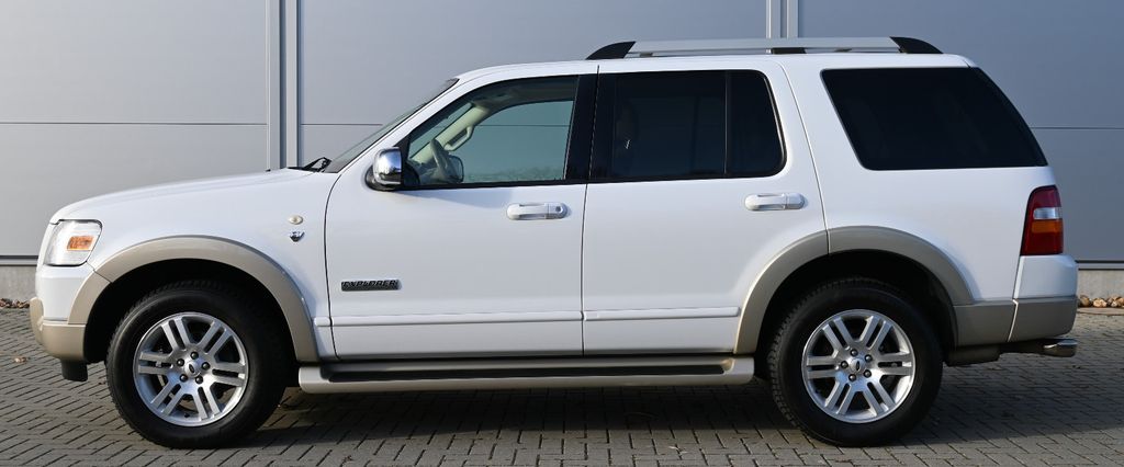 Ford Explorer 108.500 km 22.900 &euro; Oststeinbek 22113