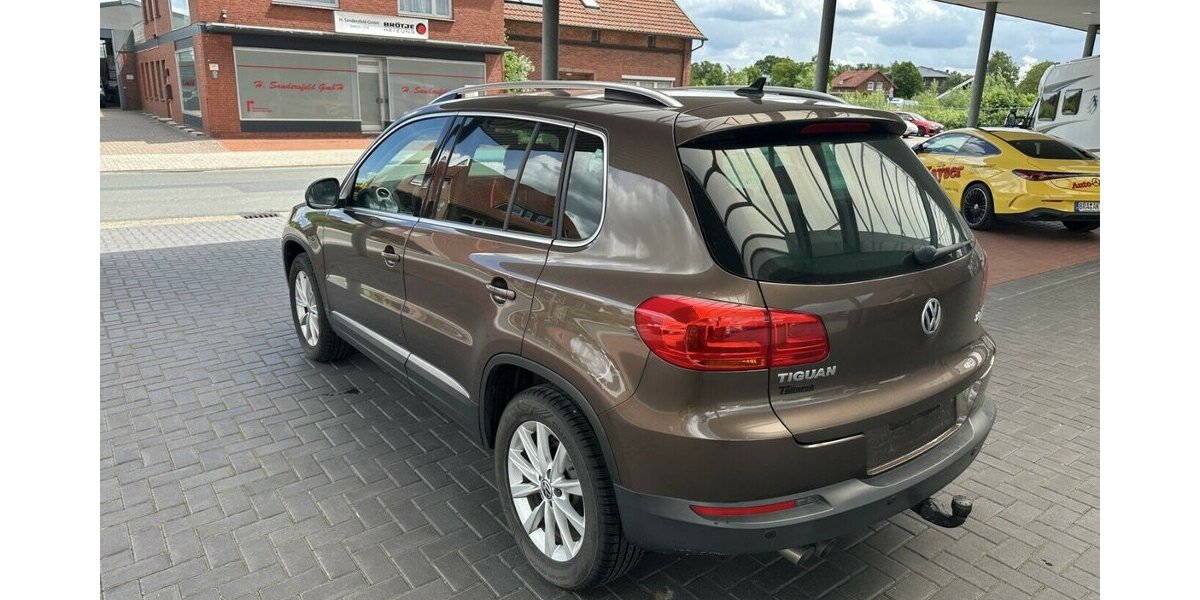 VW Tiguan 2,0 TDi +AHK schwenkbar+Sitzheizung+Parktro 113.500 km 8.990 &euro; Jaderberg 26349
