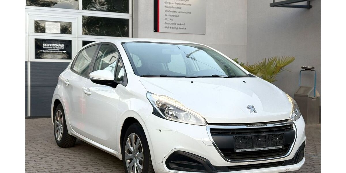 Peugeot 208 125.000 km 4.390 &euro; Beckingen 66701