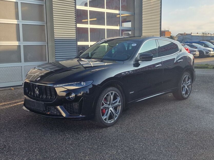 Maserati Levante 52.000 km 49.998 € Landau 76829