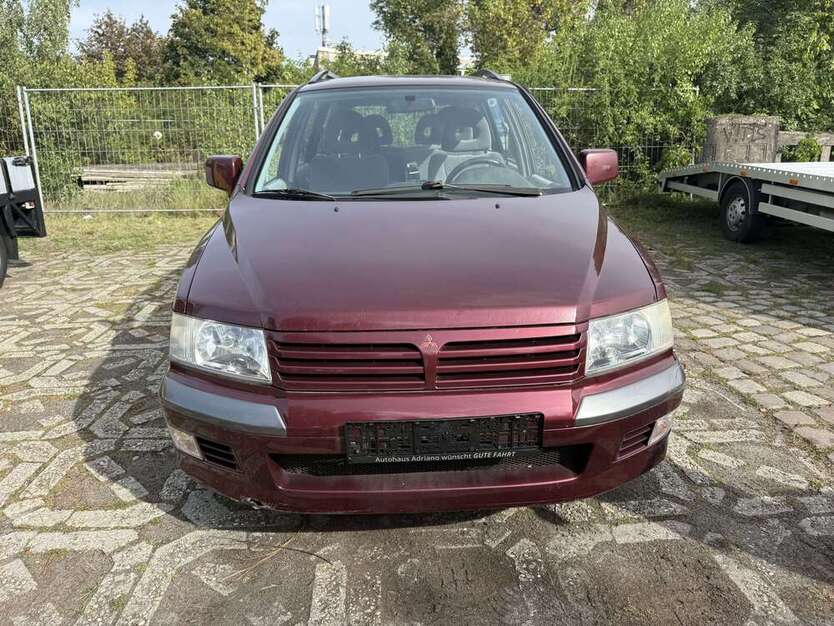 Mitsubishi Space Wagon 149.000 km 1.899 € Berlin 12043