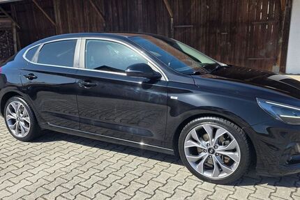 Hyundai i30 34.742 km 19.900 &euro; Kirchroth 94356