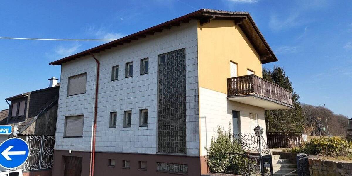 Einfamilienhaus Erbach Bullau - 5 Zimmer, 147 m&sup2;, 175.000&euro; | Angebot:25685208