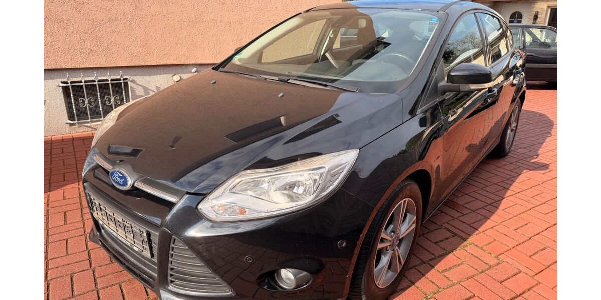 Ford Focus 92.800 km 4.950 &euro; Berlin 12355