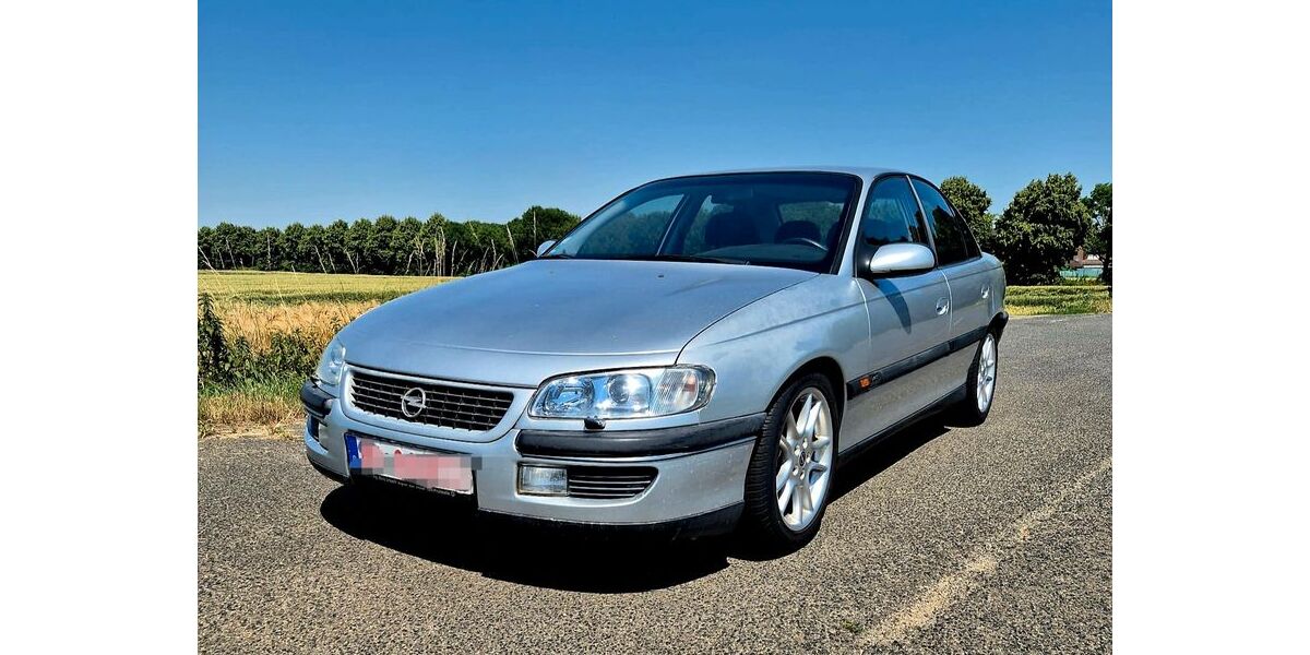Opel Omega 112.000 km 1.499 &euro; Bergheim 50127