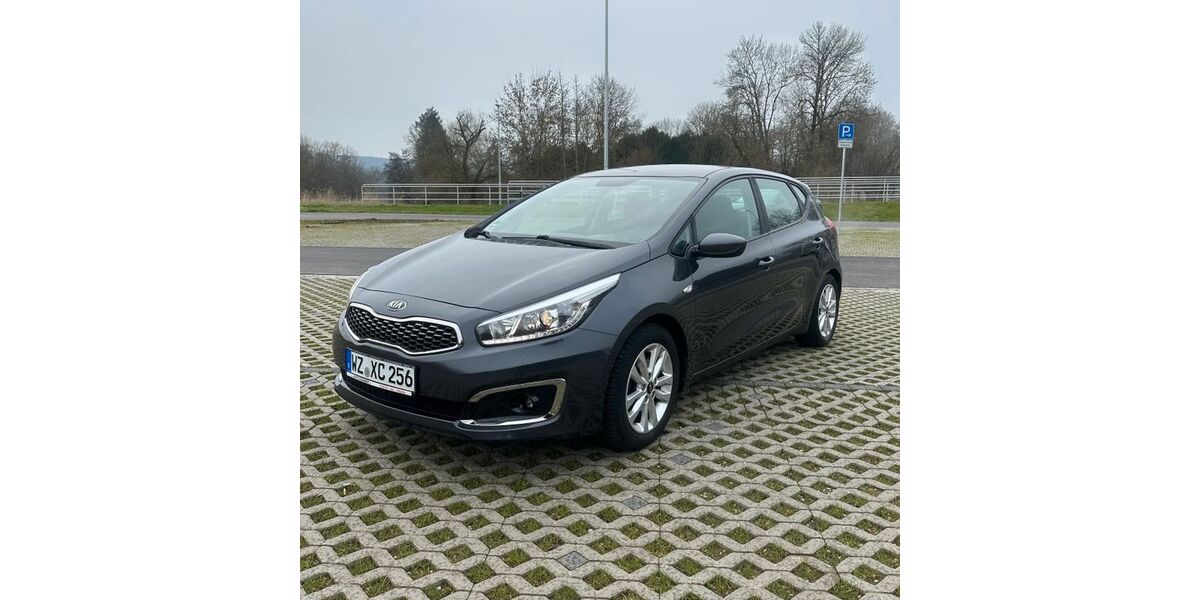 Kia ceed / Ceed 90.000 km 11.000 &euro; Wetzlar 35576