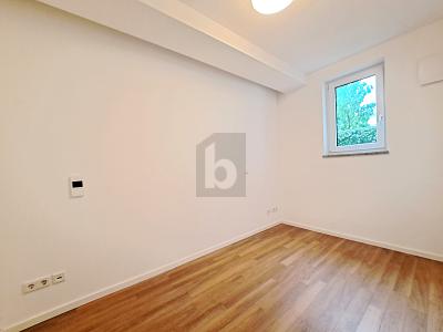TOP-LADEN IN EXZELLENTER LAGE + TIEFGARAGEN - Gewerbeobjekt Gauting | Angebot:26421220