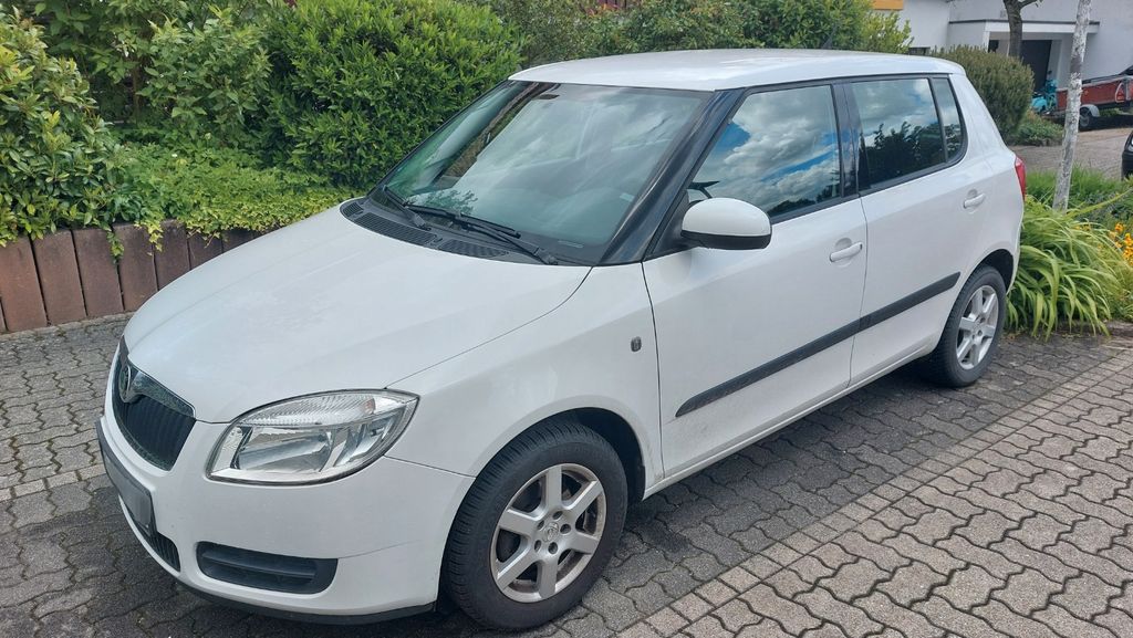 Skoda Fabia 175.000 km 2.750 &euro; Karlsruhe 76228