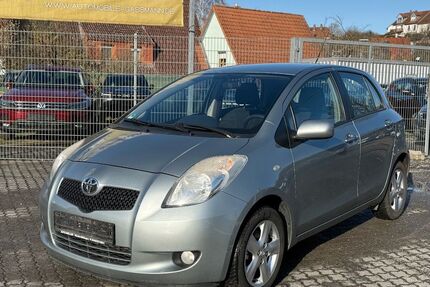 Toyota Yaris 142.864 km 4.890 &euro; Würzburg 97076