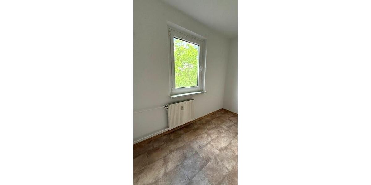 Etagenwohnung Bernsdorf - 3 Zimmer, 60 m&sup2;, 320&euro; | Angebot:26717529
