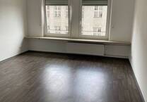 Renovierte und geräumige 1-Zimmer-Wohnung mit Einbauküche im Stadtteil Rennweg - Sulzbacher Straße
