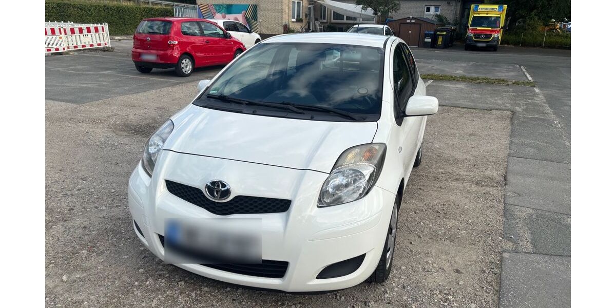Toyota Yaris 115.000 km 4.299 &euro; Bremen 28207