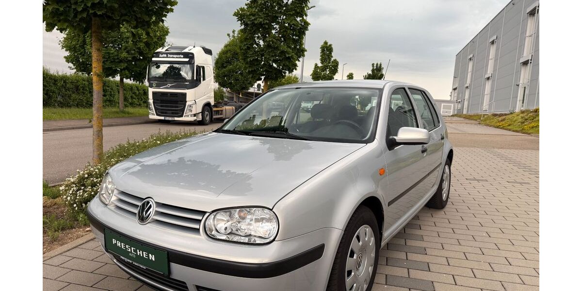 VW Golf 62.712 km 5.676 &euro; Göppingen 73037