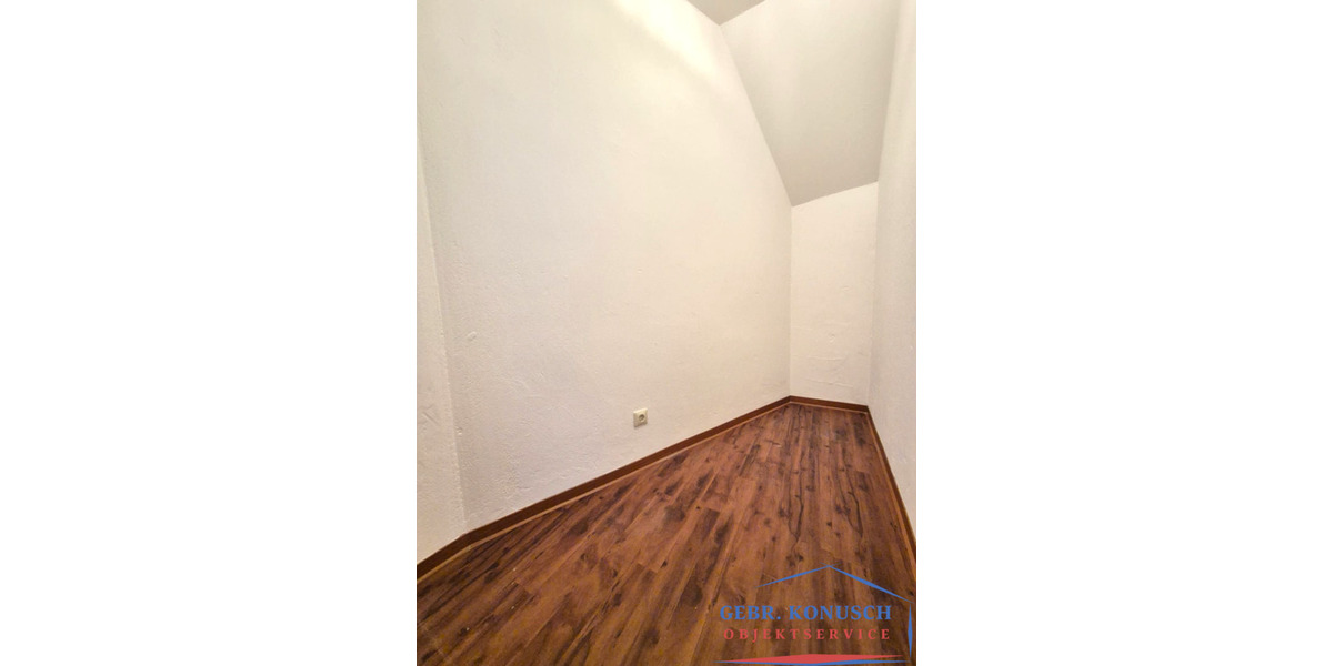Dachgeschoßwohnung Meppen - 3 Zimmer, 105 m&sup2;, 920&euro; | Angebot:26697957