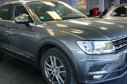 VW Tiguan 2.0 TDI SCR 4Motion BMT DSG Comfortline 151.379 km 19.980 &euro; Euskirchen 53881