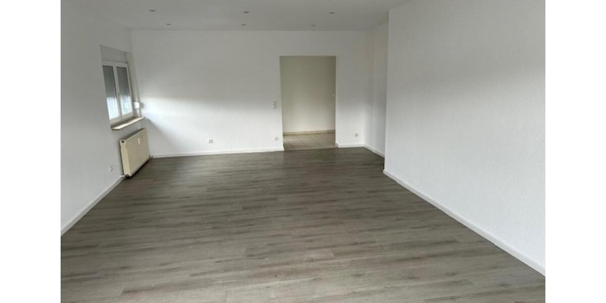 Etagenwohnung Kriftel - 2.5 Zimmer, 91 m&sup2;, 1.490&euro; | Angebot:25082720