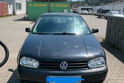 VW Golf 205.000 km 700 &euro; Engstingen 72829