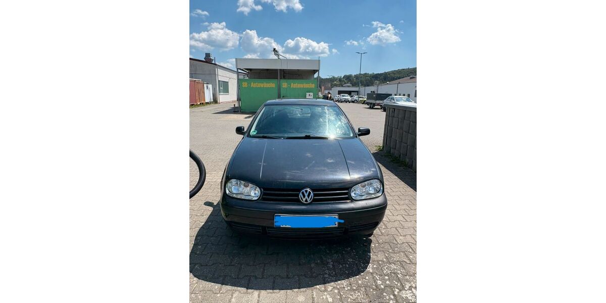 VW Golf 205.000 km 700 &euro; Engstingen 72829
