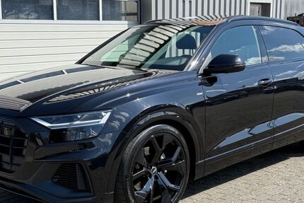 Audi Q8 204.380 km 38.499 &euro; Hildesheim 31137