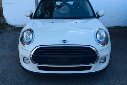 Mini Cooper D 110.200 km 9.900 &euro; Grattersdorf 94541