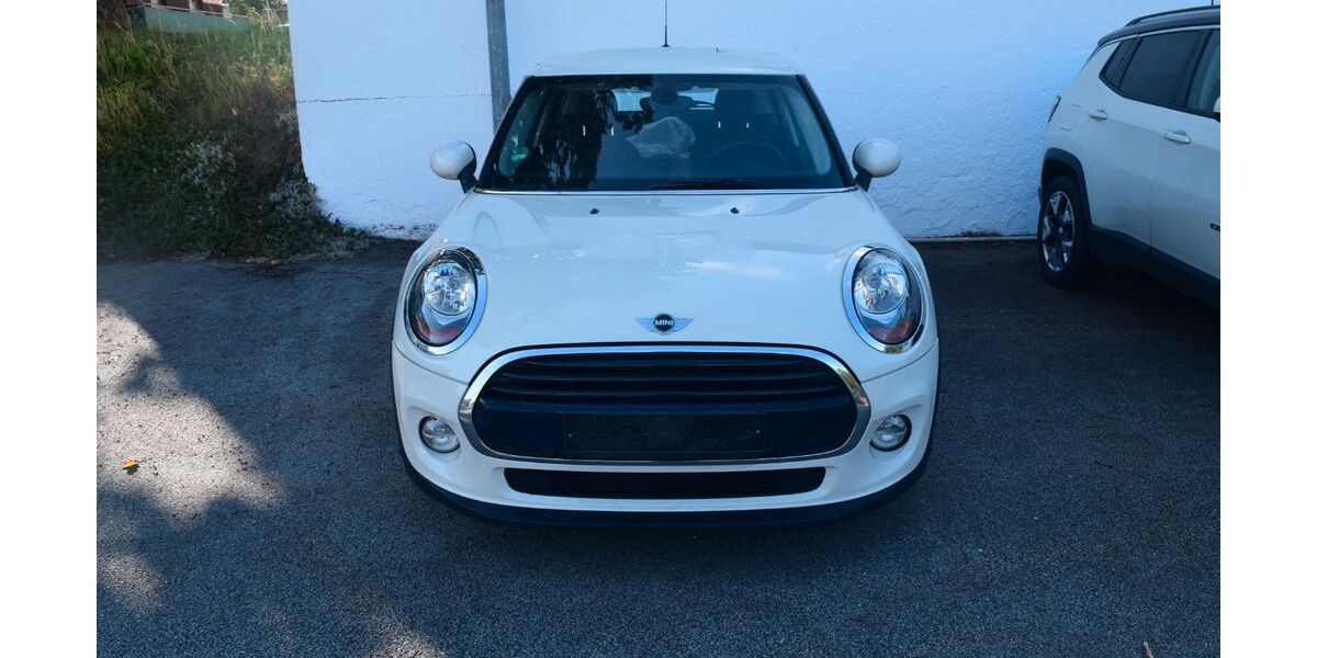 Mini Cooper D 110.200 km 9.900 &euro; Grattersdorf 94541