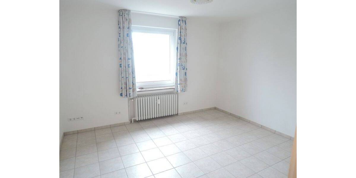 Etagenwohnung Northeim - 4 Zimmer, 98 m&sup2;, 600&euro; | Angebot:26346953