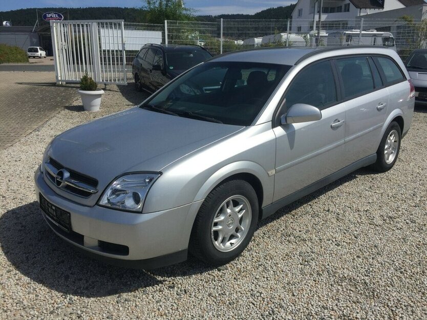 Opel Vectra DTI(Diesel)Kombi,AHK.,Klima,Tüv 08/26! 223.000 km 2.000 € Himmelkron 95502