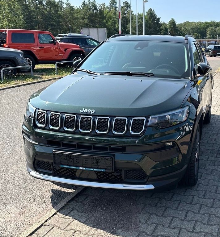 Jeep Compass 58.000 km 22.500 € Braunschweig 38110