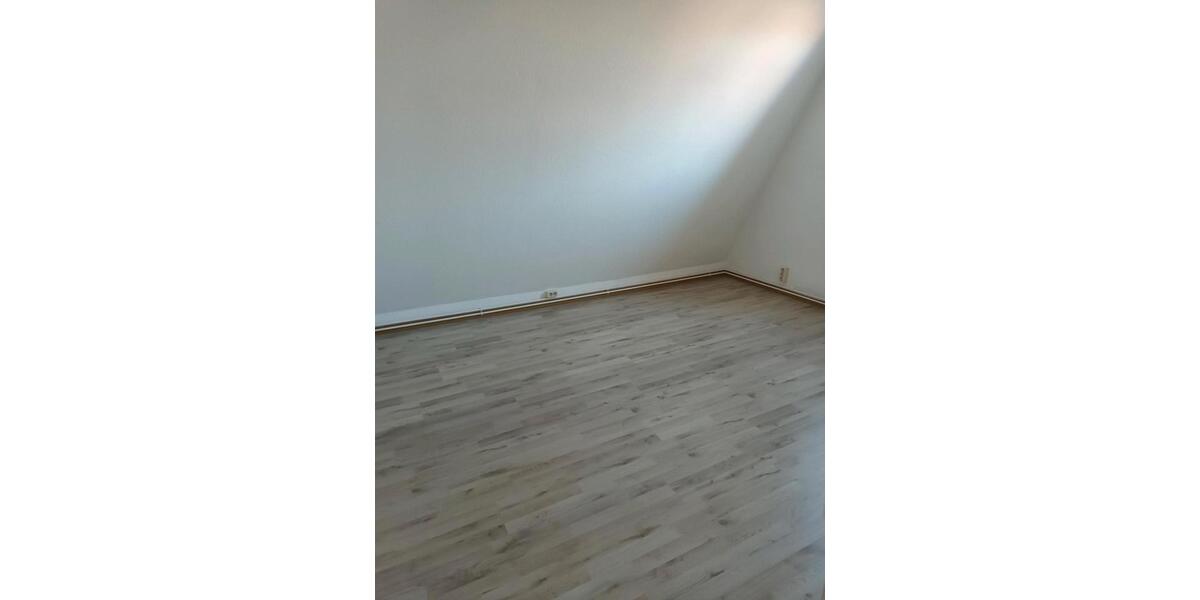 Dachgeschoßwohnung Mühlhausen (Thüringen) - 2 Zimmer, 60 m&sup2;, 285&euro; | Angebot:26304971