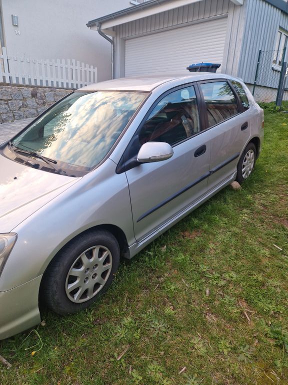 Honda Civic 324.000 km 900 € Kadelburg 79790